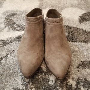 vince camuto jannie suede ankle bootie